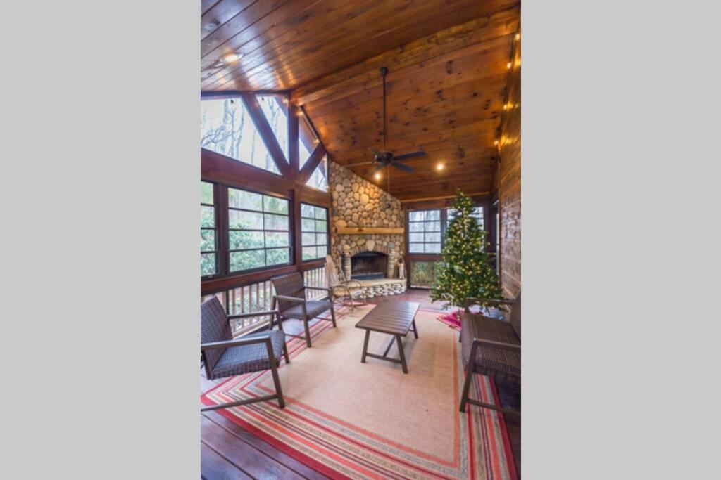Christmas Lodge-Secluded Near Downtown Blue Ridge Exteriör bild