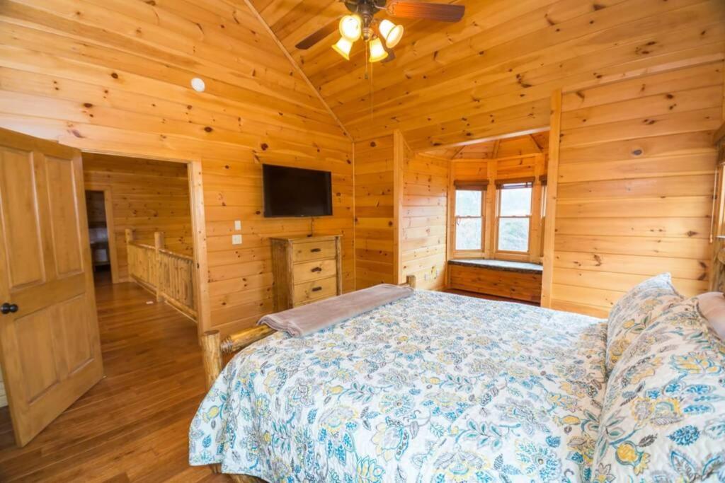 Christmas Lodge-Secluded Near Downtown Blue Ridge Exteriör bild