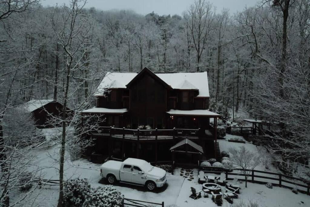 Christmas Lodge-Secluded Near Downtown Blue Ridge Exteriör bild