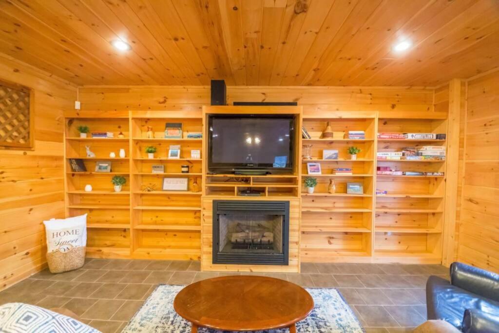 Christmas Lodge-Secluded Near Downtown Blue Ridge Exteriör bild
