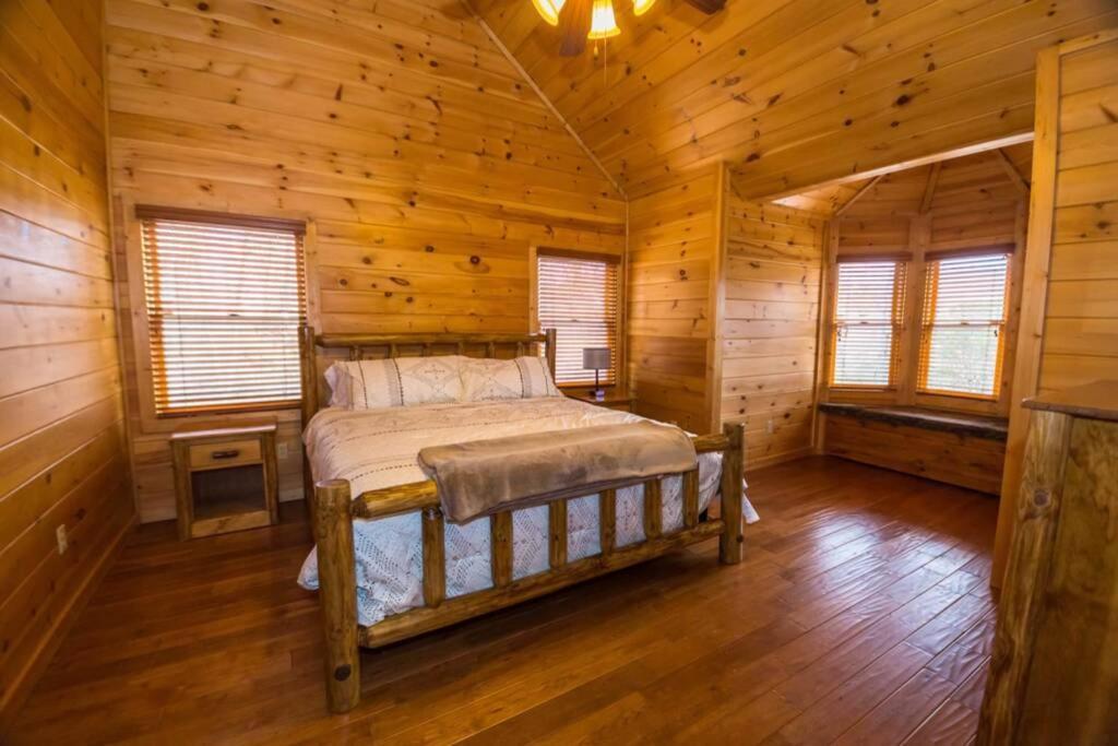Christmas Lodge-Secluded Near Downtown Blue Ridge Exteriör bild